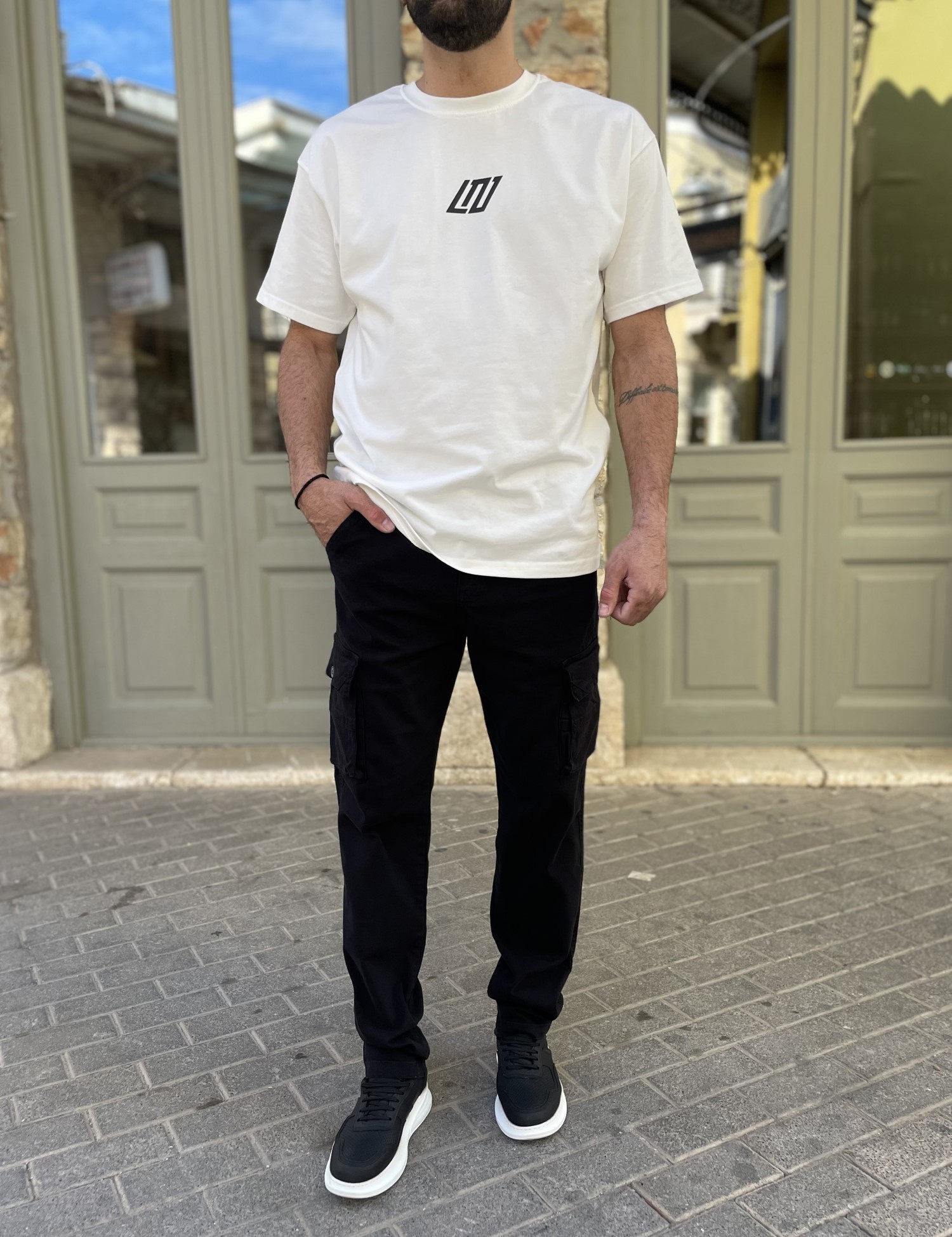 Ανδρικό cargo μαύρο παντελόνι υφασμάτινο ίσιο BC47501 φωτογραφία